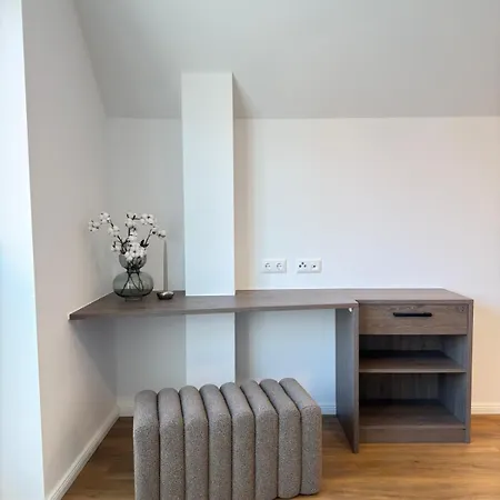 Neu & Frisch Eingerichtete Im Zentrum Von * Aurich